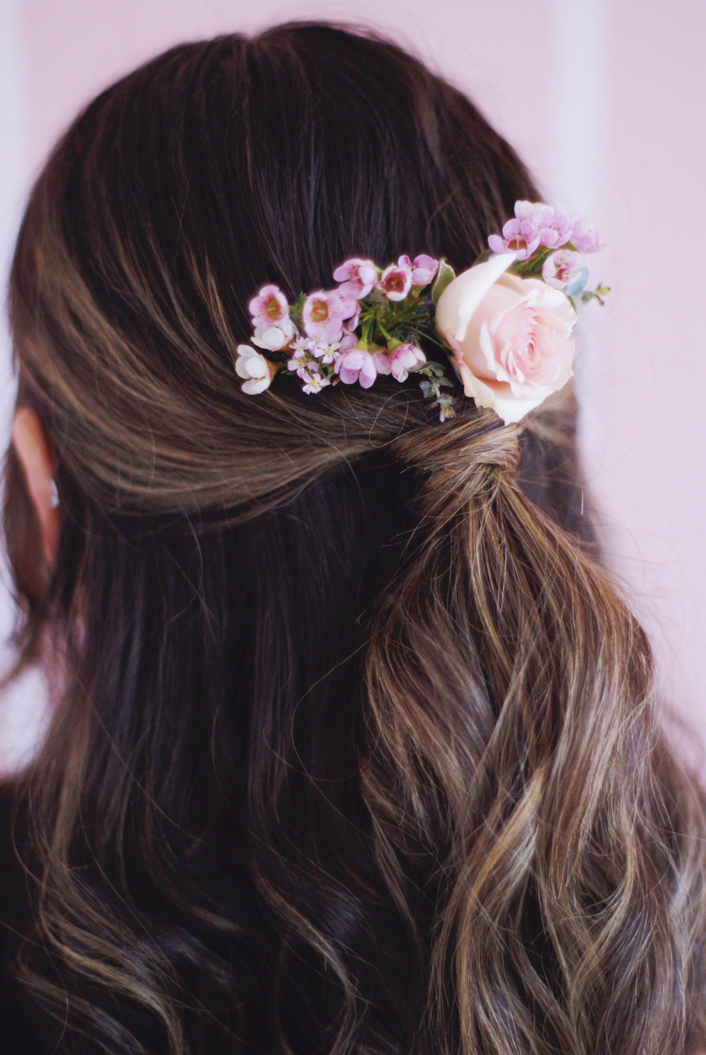 Floral hair comb Ceramic White flower Flowers Pearl Hair comb, Bridal Hair  main image 2